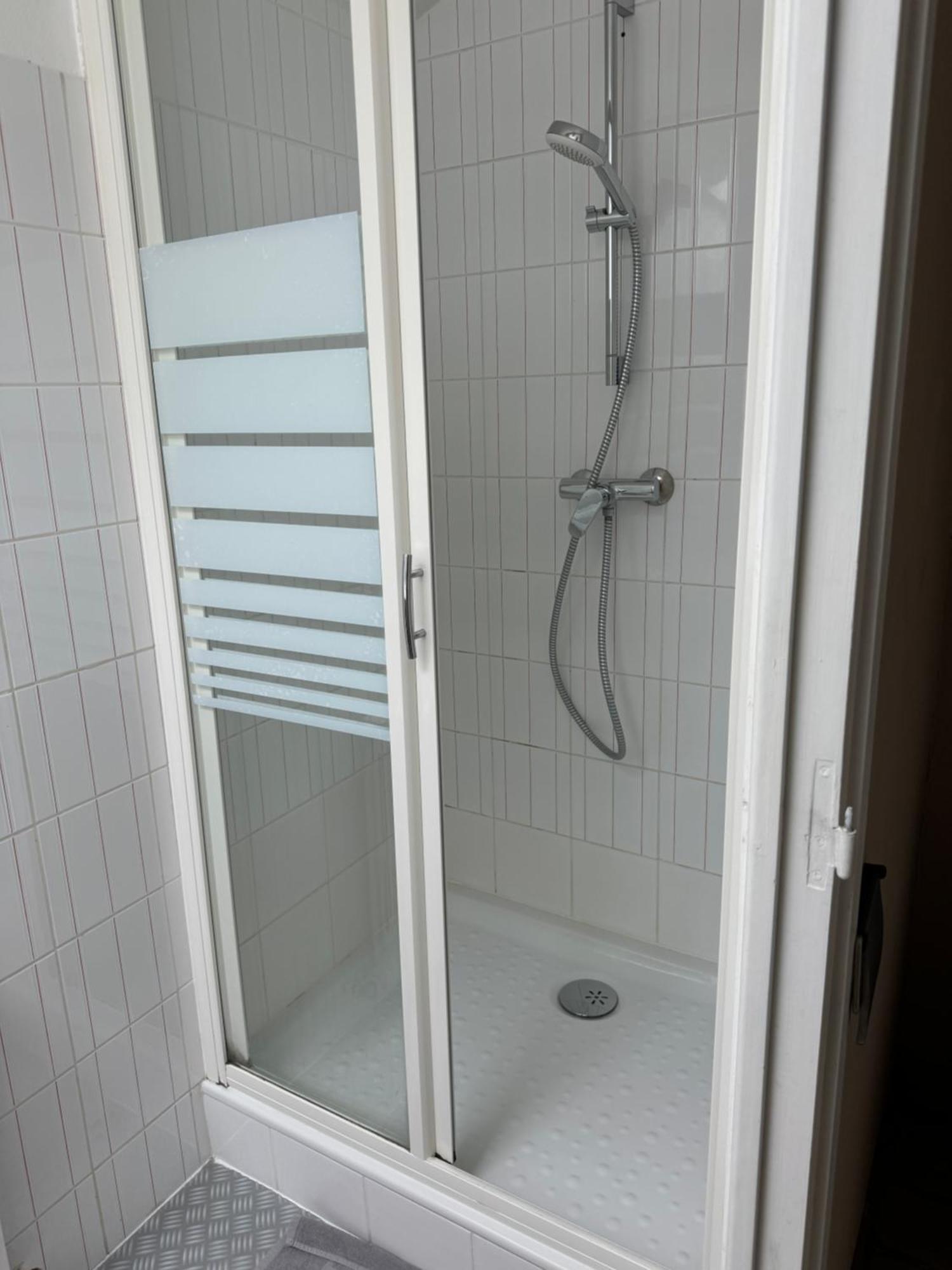 לה רושל Chambres D'Hotes Des Tours A La Rochelle מראה חיצוני תמונה